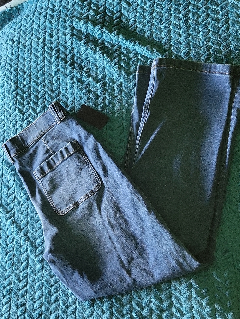 Brand New Denim & Co Jeans